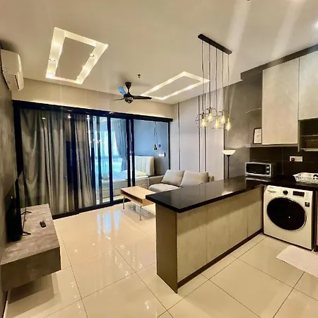 Highpark Suites In Petaling Jaya, Kelana Jaya By Plush Kampong Baharu Sungai Way Exterior photo