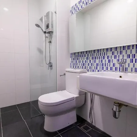 Highpark Suites In Petaling Jaya, Kelana Jaya By Plush Kampong Baharu Sungai Way Exterior photo