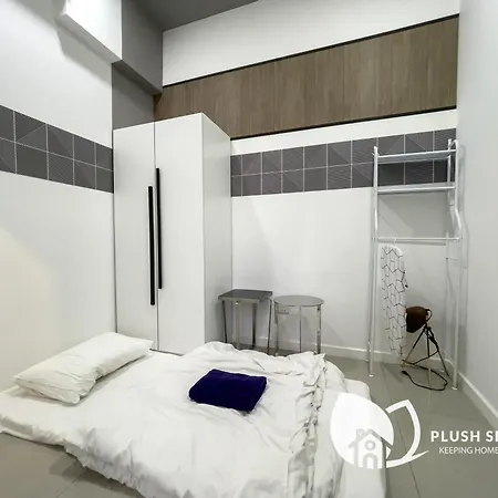 Highpark Suites In Petaling Jaya, Kelana Jaya By Plush Kampong Baharu Sungai Way Exterior photo
